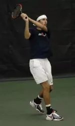 Sophomore Abe Souza picked up a win at No. 6 singles for the Illini this afternoon.