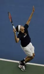 Sophomore Abe Souza started the Illini sweep this afternoon, tallying a straight sets win at No. 6 singles.