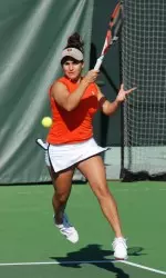 Sophomore Marisa Lambropoulos clinched the win for the Illini this afternoon.
