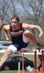 Sophomore Cody Wisslead advanced to the 110m hurdles final for the Illini at the Drake Relays.