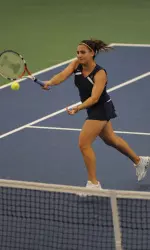 Junior Marisa Lambropoulos clinched the win with a victory over No. 86 Katariina Tuohimaa, 7-6 (5), 6-3.