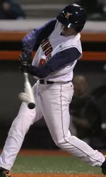 Senior right fielder Craig Lutes hit a walk-off solo home run to give the Illini a 4-3 win over Northwestern.