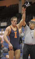 Joe Barczak won his second-straight match at 197, but the Illini fell to Michigan State, 21-15