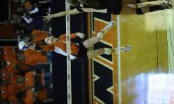 Colleen Ward had Illinois' third 20-20 performance of the season with 20 kills and 20 digs.