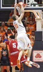 Meyers Leonard led the Illini with 18 points on 9-of-10 shooting at the Orange & Blue Scrimmage.