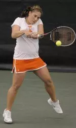 Junior Chelcie Abajian clinched the victory for the Illini.