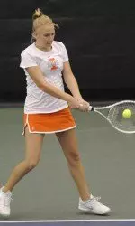 Illinois defeated Michigan State, 6-1, in its final home match of the regular season.