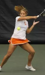 Freshman Misia Kedzierski clinched the win for the Illini.