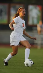 Junior Shayla Mutz tallied the game-winning goal in overtime to send Illinois to victory, 2-1, over Louisville.