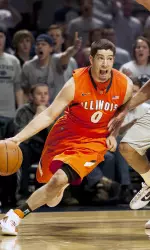 Illinois guard Sam Maniscalco drives past Penn State's Matt Glover during the first half. (AP Photo/Andy Colwell)