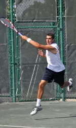 Farris Gosea teamed up with Tim Kopinski to advance to the doubles final at the USTA/ITA Midwest Regional.