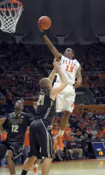Tracy Abrams drives to the basket for a layup.