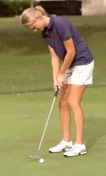 Senior Hailey Koschmann turned in a final round 73 on Tuesday and tied for 21st at the Knights and Pirates Invitational with teammate Samantha Sloan.