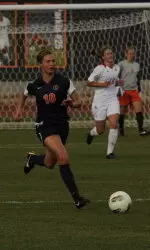 Junior Shayla Mutz totaled the game-winner, the forward's second goal of the spring.