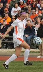 Senior Julie Ewing successfully made the switch from defense to midfield to help lead the Illini in her senior season, during which Ewing tallied 12 points on five goals and two assists.