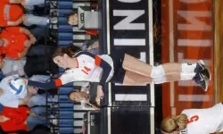 Liz McMahon had a season-high 19 kills against Wisconsin.