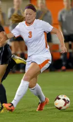 Forward Jannelle Flaws led the Illini with seven shots, but Illinois fell 2-0 to Michigan on Friday night.