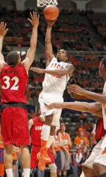 Tracy Abrams (13) (Mark Cowan/Illinois Athletics)