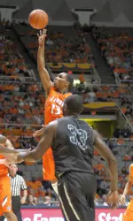 Tracey Abrams added 12 points for the Illini.