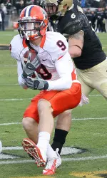 Hull leads the nation with 498 receiving yards over the last three weeks.