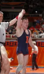 No. 6 seed Jordan Blanton is one of three Illini to advance to the semifinals after session one of Big Ten Championships.