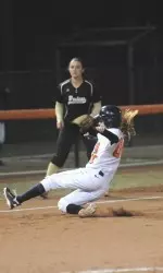 Sami Estill started at DP in game two, tabbing her first Illini hit in her first career start for the Orange and Blue.