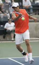 Stephen Hoh earned a Senior Day victory, defeating Bednarczyk 6-4, 6-4