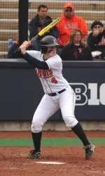 Jess Perkins went 2-for-2 with a single, a sac fly and a 3-run homer to lead the Illini to victory.