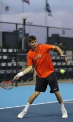 Jared Hiltzik advances to the second round of the NCAA Singles Tournament after defeating Puget 5-7, 6-2, 6-4
