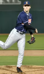 Sophomore John Kravetz improved to 5-2 and matched a career high with seven strikeouts, as Illinois advanced in the Big Ten Tournament with a 3-2 win over Michigan.