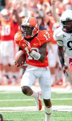 Ryan Lankford avoids Cincinnati defenders on his way to the end zone for a second-quarter touchdown.