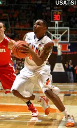 Tracy Abrams led Illinois with 13 points on Saturday.