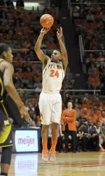 Rayvonte Rice scored 16 points versus Michigan.