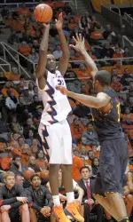 Senior Nnanna Egwu tallied 11 points, a game-high nine rebounds and four blocks in a career-high 38 minutes.