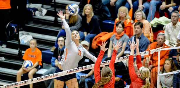 Katie Roustio Illinois Volleyball vs. Nebraska - 2015