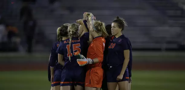 Huddle_Northwestern