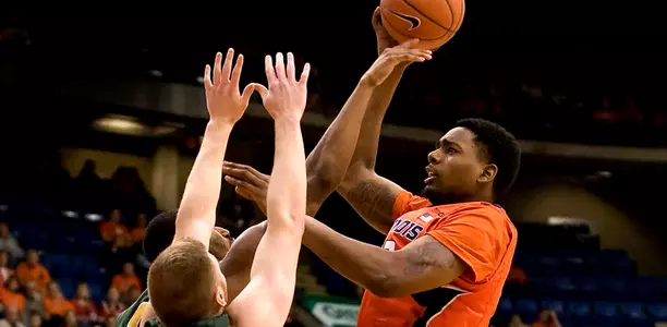 Mike Thorne - Illinois vs. NDSU - 2015-16