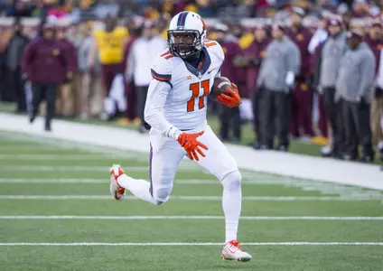 NCAA Football: Illinois at Minnesota - Malik Turner