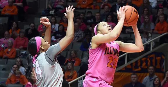 Ivory Crawford (22), pink
