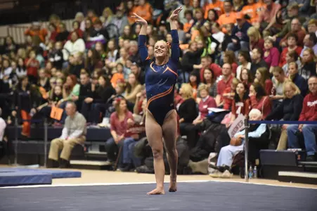 Jordan Naleway at the Illini's meet vs. Oklahoma on 2/27/15.