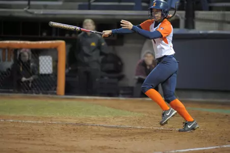 Kylie Johnson, Minnesota, bat
