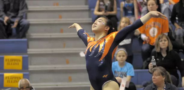 Tori Fujinami