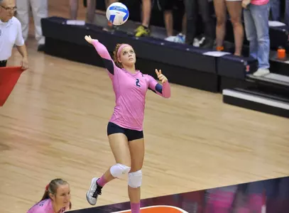 Julia Conard, Indiana, pink, serve