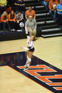 Danielle Davis, Iowa State, serve