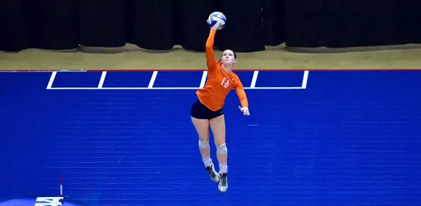 McKenna Kelsay, Florida, NCAA, serve