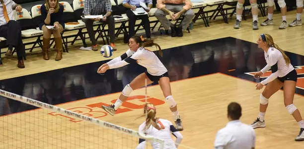 Ali Stark, Iowa State, dig