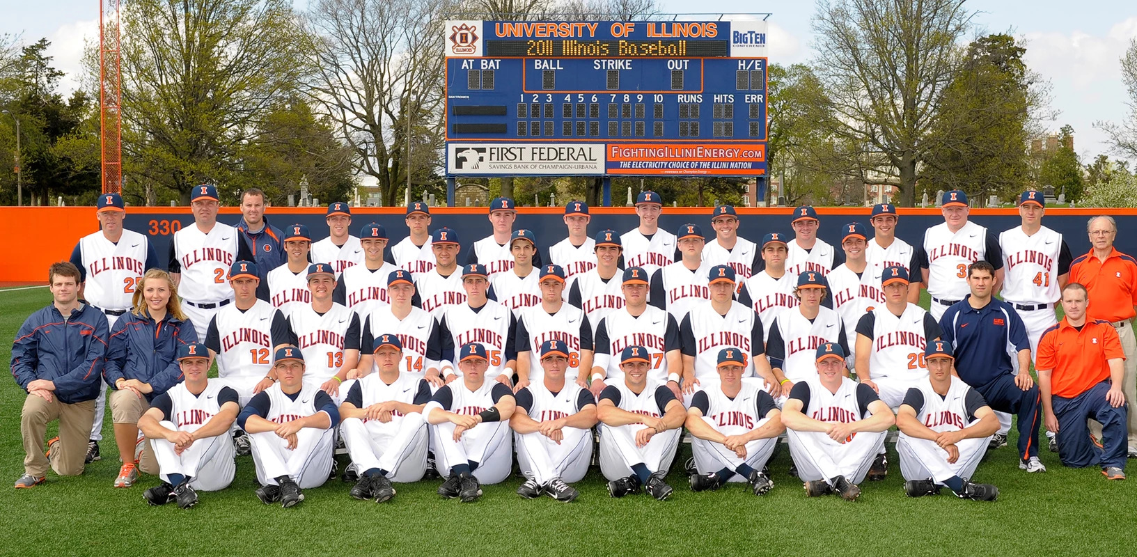 Illinois Baseball Team - 2011