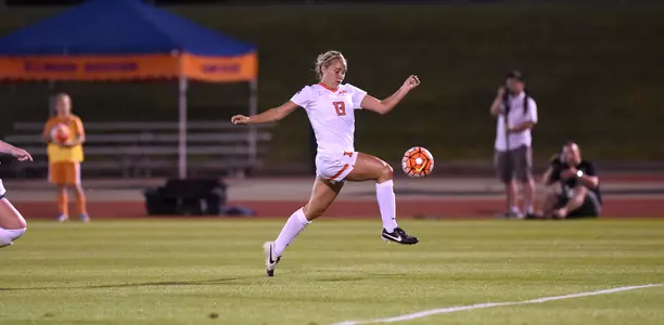 Summer Shafer - Illinois Soccer vs. Oakland 2015