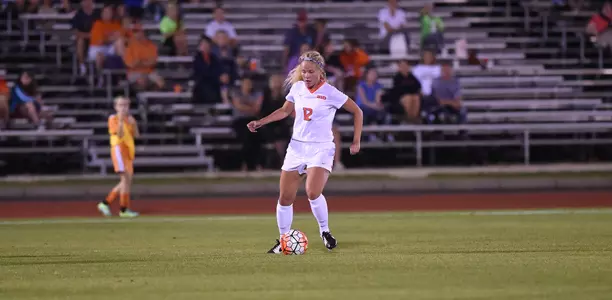 Tailor Smith - Illinois Soccer vs. Oakland 2015