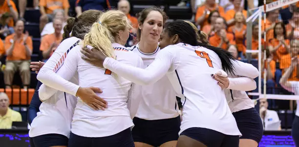 VB-Team Huddle vs. Arkansas